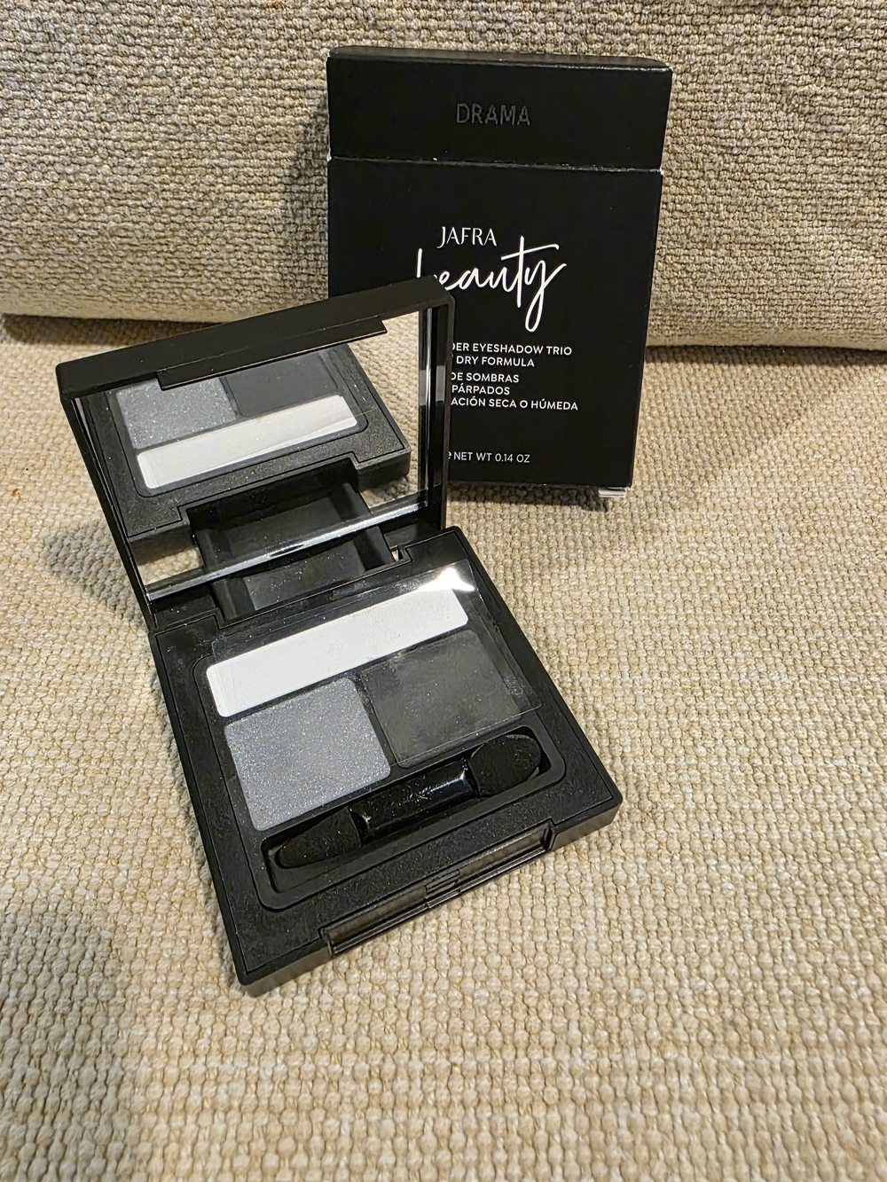 JAFRA Beauty Eyeshadow Trio — Silver, Light Gray & Charcoal-Drama